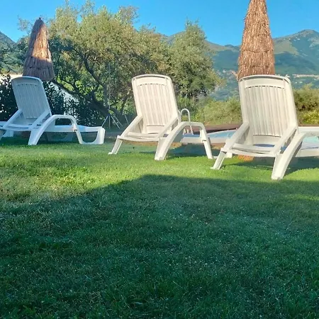- Malibu'